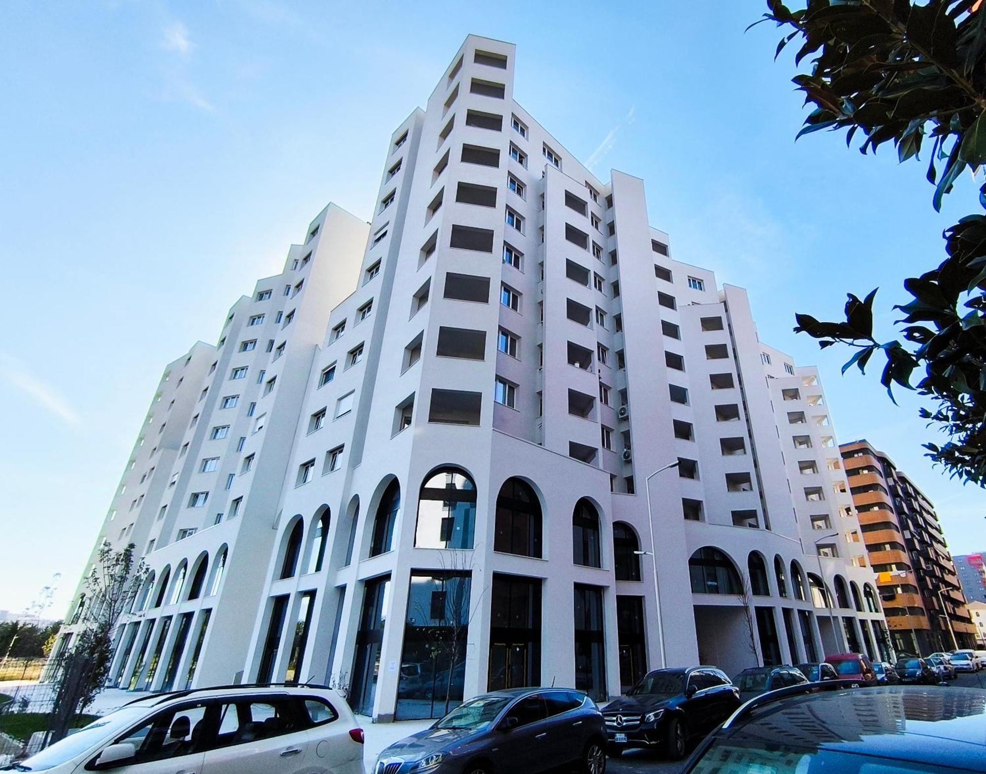 Deas In Leilighet Tiranë